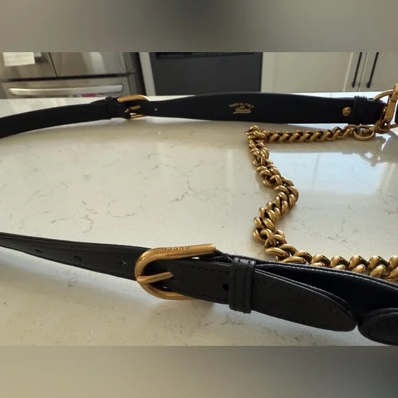 Gucci Aphrodite Black Leather Shoulder Bag with Gold Hardware - Picture 6 of 8